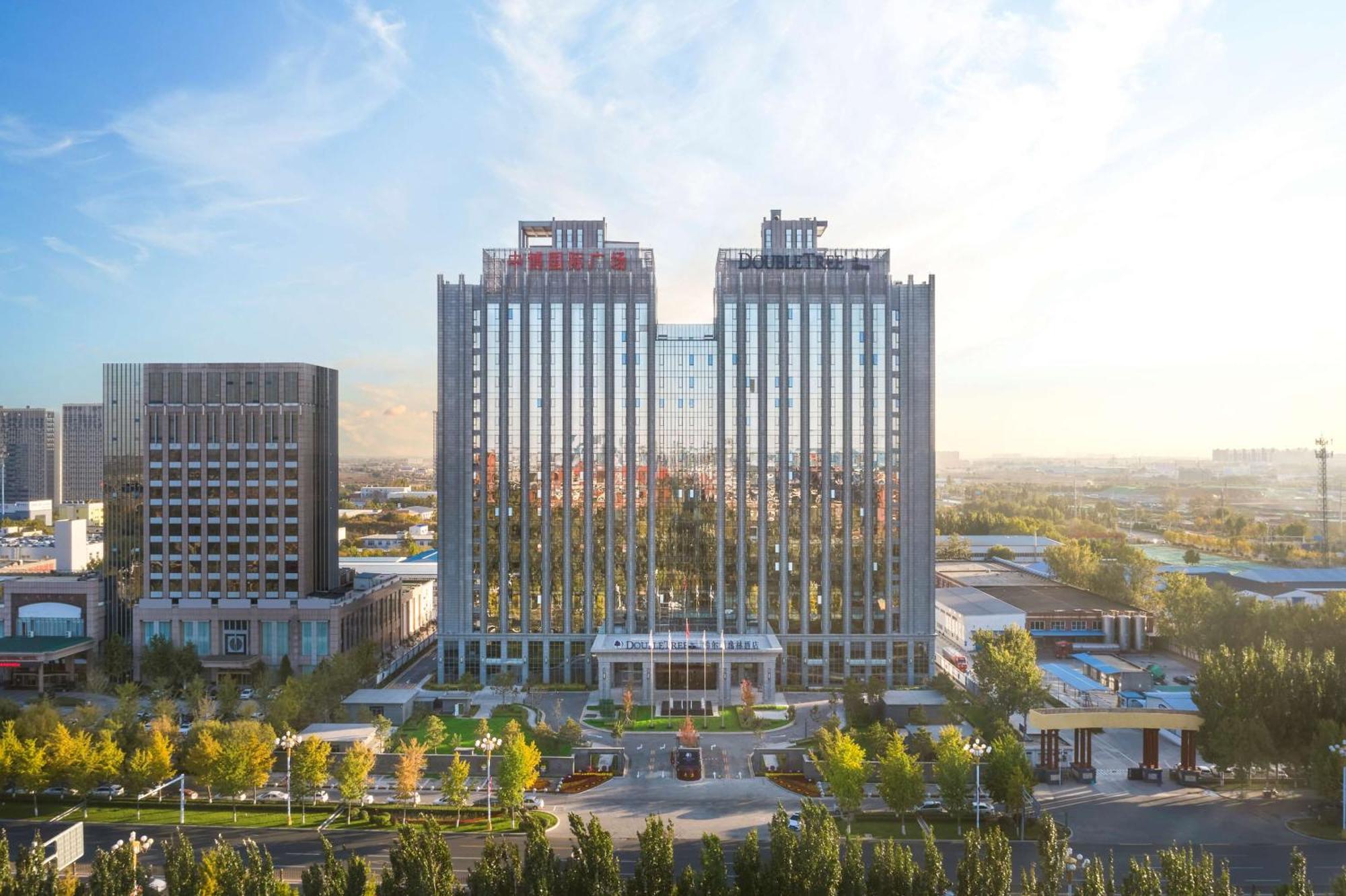 Отель Doubletree By Hilton Baoding Экстерьер фото